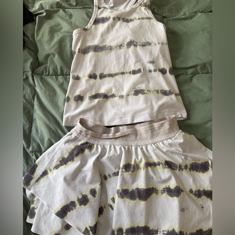 Lululemon tennis Two-Piece Set in white/ Yellow and Charcoal